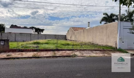 Terreno à venda em Araraquara