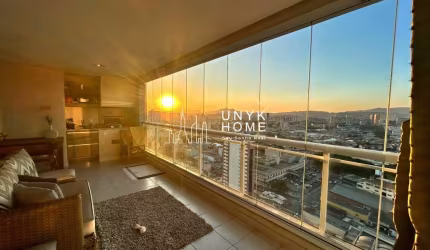 Apartamento com 3 suítes e varanda gourmet à venda na Vila Romana - São Paulo/SP