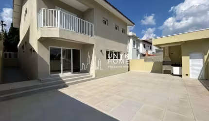 Casa com 4 suítes em Alphaville, enfrente ao centro comercial apoio 2.com ótima localização