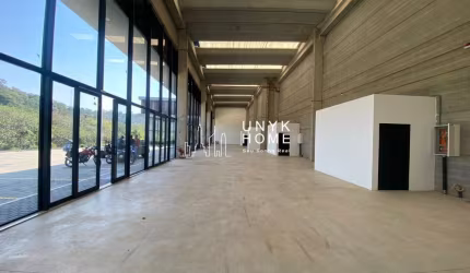 Locação de sala em conjunto comercial em Tamboré