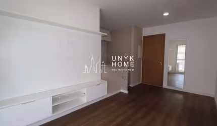 Apartamento com varanda para locação