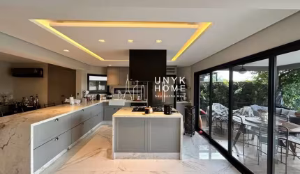 Casa á  Venda   em  Alphaville com 3 Suítes