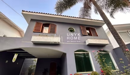 Aluga-se , ou, vende-se - casa com 4 dormitórios , churrasqueira e quintal.