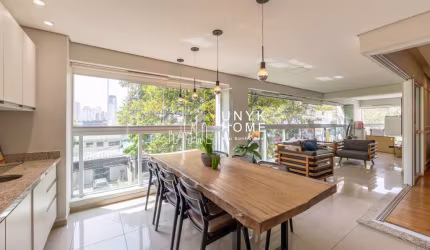 Vila Olímpia: Apartamento de 210 m² para Locação. 4 Suítes, Varanda Gourmet e Elevador Privativo.