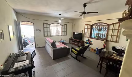 Casa para Venda em Saquarema, Nova Itaúna, 3 dormitórios, 1 suíte, 3 banheiros, 3 vagas