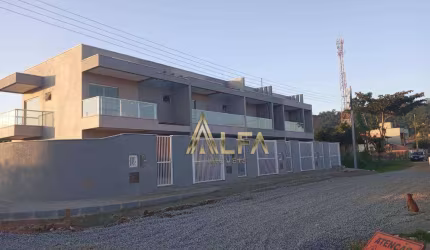 Sobrado com 3 dormitórios à venda, 113 m² por R$ 429.400,00 - Itajuba - Barra Velha/SC
