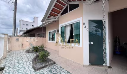 Casa com 3 dormitórios à venda, 87 m² por R$ 742.000,00 - São Vicente - Itajaí/SC