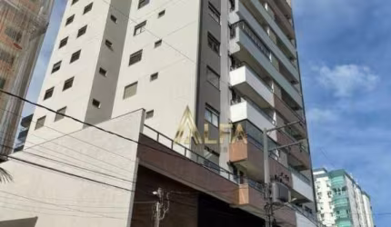 Apartamento semi mobiliado à 50M do Mar