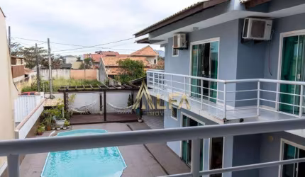 Sobrado alto padrão com 4 dormitórios à venda, 330 m² por R$ 2.800.000 - Meia Praia - Navegantes/SC