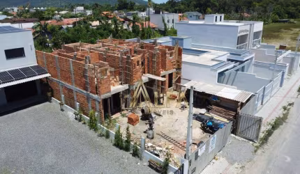 Sobrado à venda, 93 m² por R$ 630.000,00 - Armação - Penha/SC