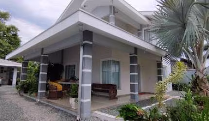 Linda casa em lugar sossegado - Gravatá - Penha SC