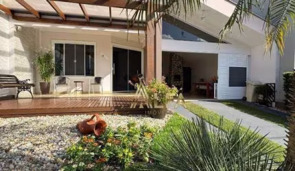 Casa em CONDOMÍNIO FECHADO com 3 dormitórios à venda, 127 m² por R$ 1.499.000 - Centro - Balneário Piçarras/SC