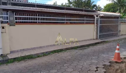 Casa com 3 dormitórios à venda, 251 m² por R$ 900.000,00 - Centro - Penha/SC