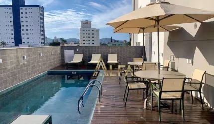 Apartamento com 2 dormitórios à venda, 61 m² por R$ 630.600,00 - Vila Operária - Itajaí/SC
