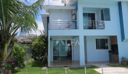 CASA ALTO PADRÃO - QUADRA MAR - CENTRO