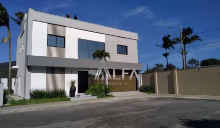 Casa com 4 dormitórios à venda, 250 m² por R$ 2.950.000,00 - Barra - Balneário Camboriú/SC
