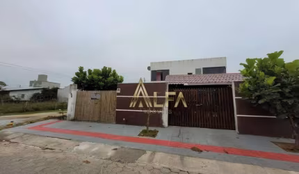 CASA COM 6 DORMITÓRIOS