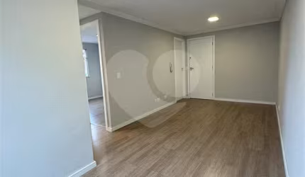 Apartamento reformado – Modernidade, praticidade e conforto!