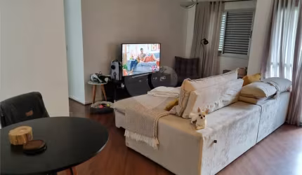 Lindo apartamento no Água Verde - 3 quartos* sendo 1 suíte