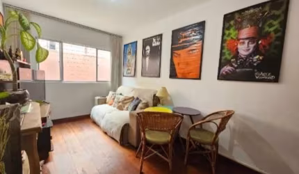 Apartamento térreo com 2 dormitórios no Santa Quitéria!