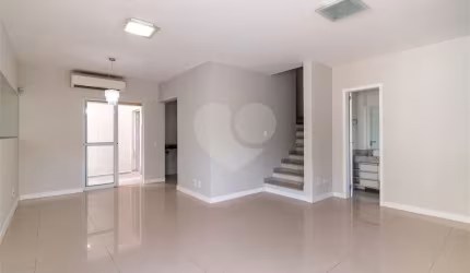 Lindo Sobrado 3 quartos com 1 suíte no Bairro Boa Vista – Curitiba/PR