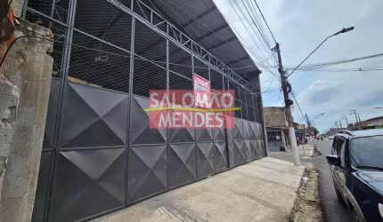 Galpão na Padre Eutíquio - Lojas, Autocenters, Material de Construção.