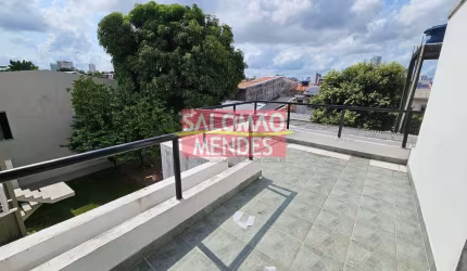 Edifício Comercial com 03 pisos e 04 vagas no Chaco junto a Duque