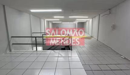 Lojão de 520 m2 junto ao Pátio Belém