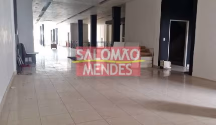 Prédio em 03 pavimentos, com 16 vagas de garagem e elevador no bairro Batista Campos, em Rua de gra