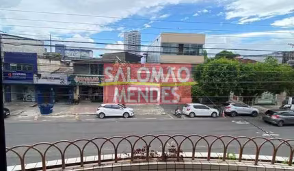 Sobrado a Venda em São Brás, junto aos Capuchinhos na Conselheiro