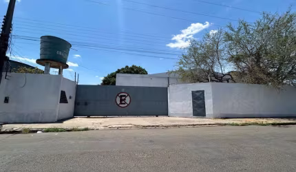Galpão Comercial no distrito industrial