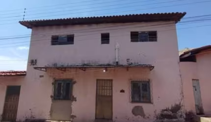 Casa residencial / comercial no Monte Castelo