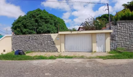 CASA NA MORADA DO SOL 3 SUÍTES