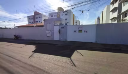 Apartamento Térreo à Venda