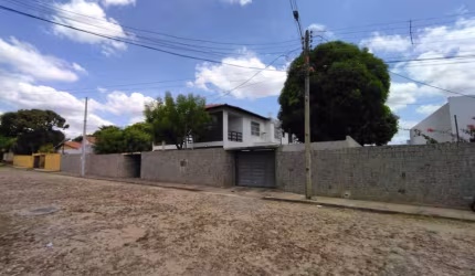 Casa residencial/ comercial