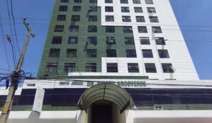 Sala comercial no Centro Médico Dirceu Arcoverde