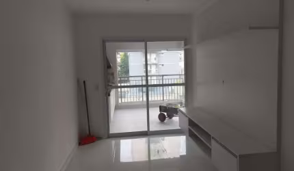 Apartamento para Venda em São Paulo, Vila Santa Catarina, 2 dormitórios, 1 suíte, 2 banheiros, 1 vaga
