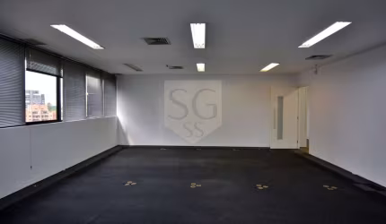 Conjunto Comercial a Venda no Alto da Boa Vista em São Paulo - SP