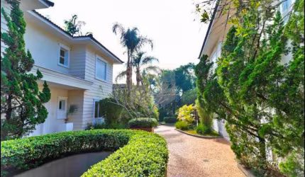 Casa de Condominio Alto Padrao a Venda no Jardim Petrópolis em São Paulo - SP