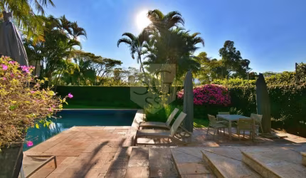 Casa a Venda no Alto da Boa Vista em São Paulo - SP