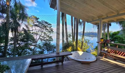 Casa a Venda na beira da agua no Riviera Paulista em São Paulo - SP