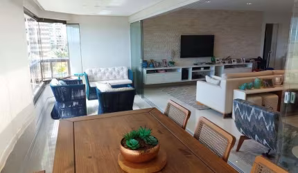 Apartamento para venda possui 224 metros quadrados com 4 quartos em Patamares - Salvador - BA