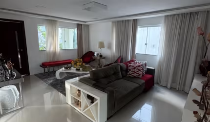 Linda casa para locação em Alphaville 2 salvador