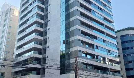 Apartamento na Ponta Verde, com 04 quartos