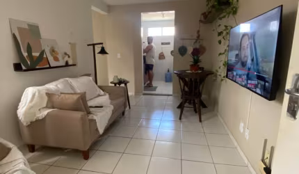 Apartamento no Benedito Bentes,  com 02 quartos
