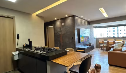 Lindo apartamento de 02 quartos, totalmente reformado na Ponta Verde