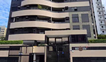 Lindo apartamento na Ponta Verde com 03 quartos