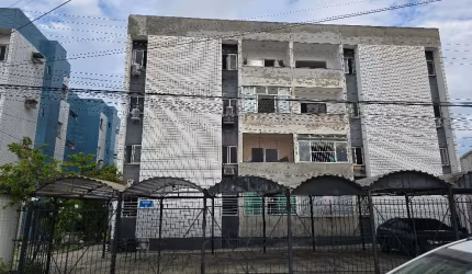 Apartamento na Gruta com 03 quartos