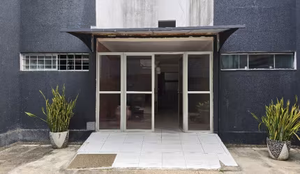 Apartamento na Gruta com 03 quartos