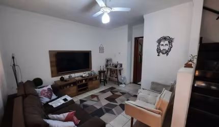 Sobrado à venda com 2 dormitórios 1 vaga -Vila Voturua - São Vicente/SP